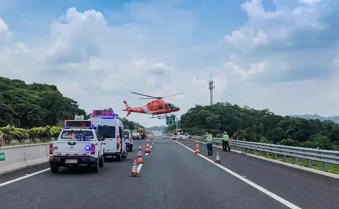 监利高速公路汽车救援案例